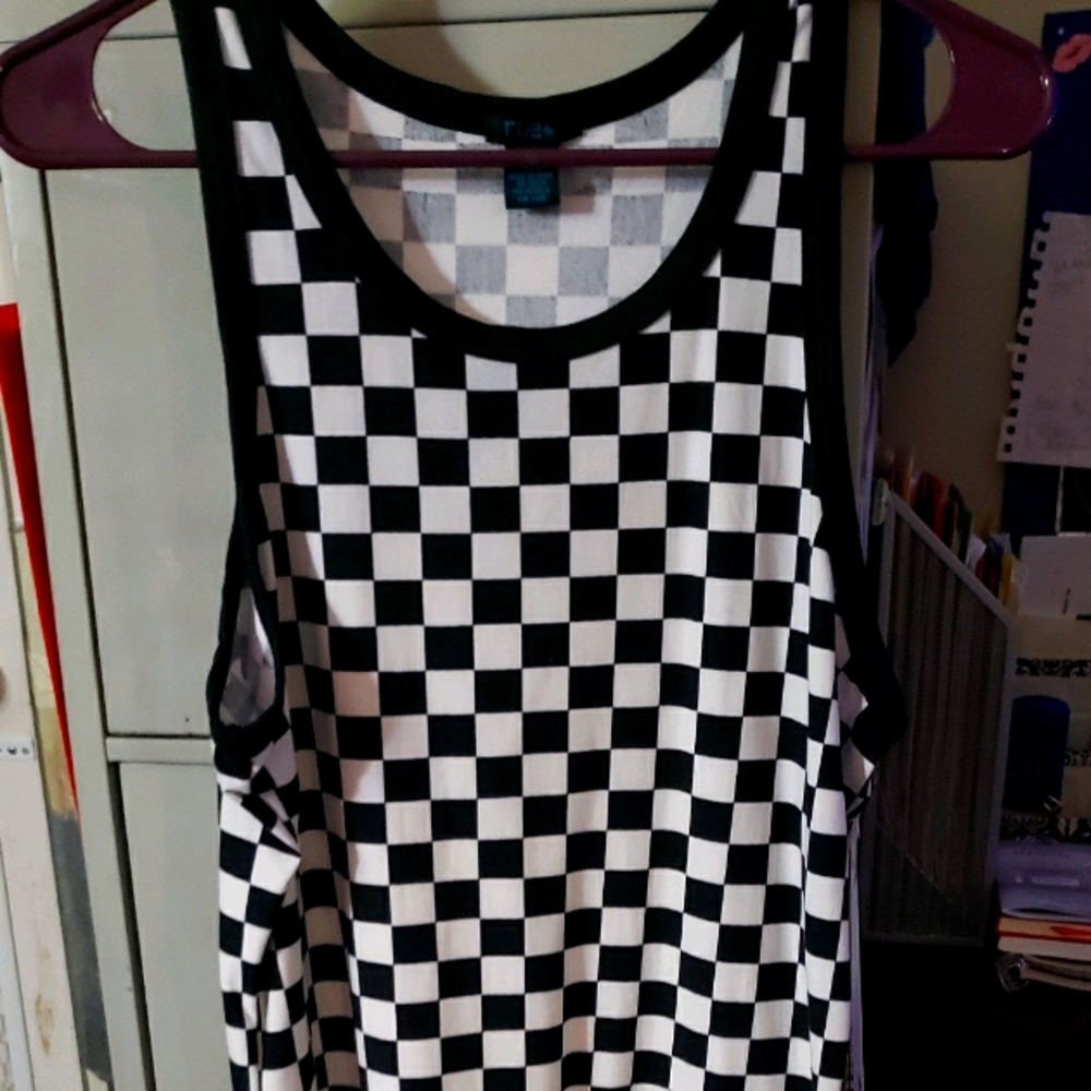 RUE 21 CHECKERED TANK